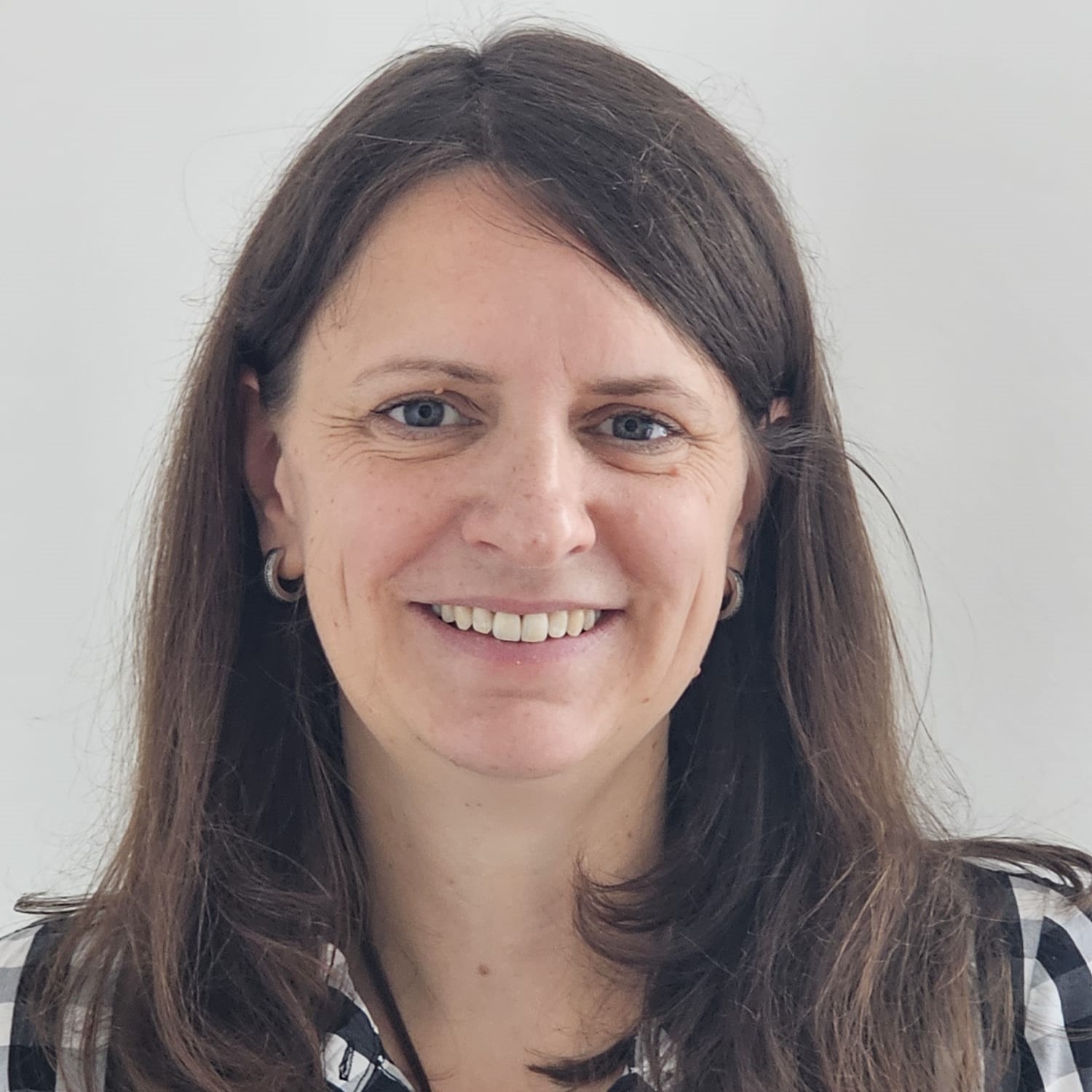 2c74f3d8-4334-484d-9fce-43eaaafa6a32q